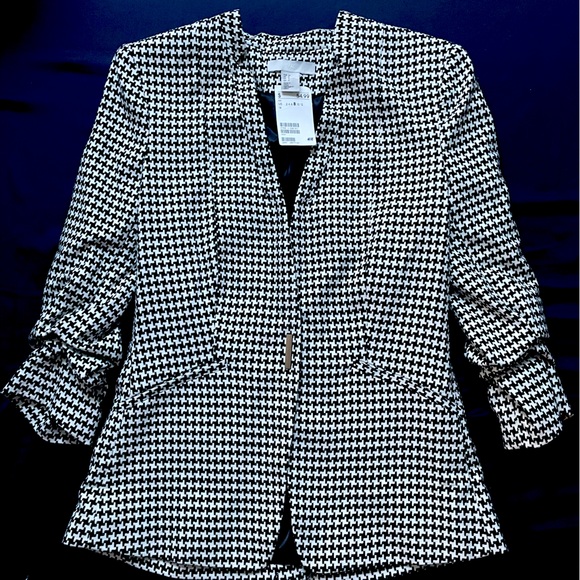 H&M Blazer, black and white, quarter sleeve length. Size 8 - new, never worn! - Picture 1 of 3